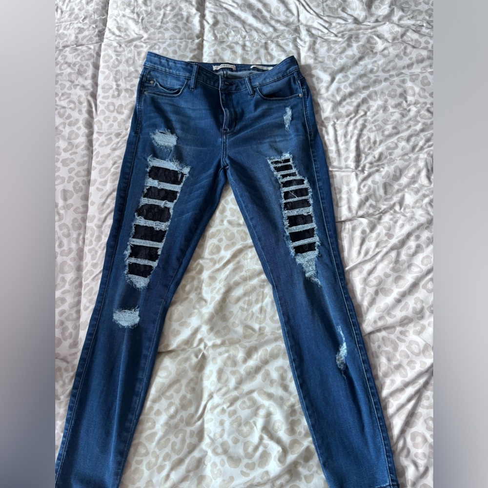 Guess Sexy Curve Lace Ripped Jeans